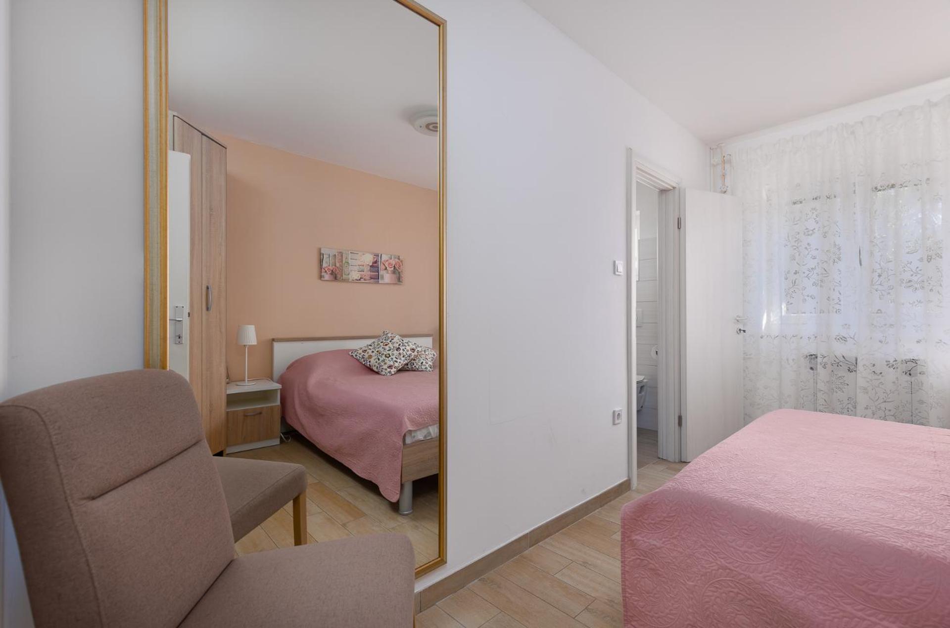 Emi Apartment Porec Exterior photo