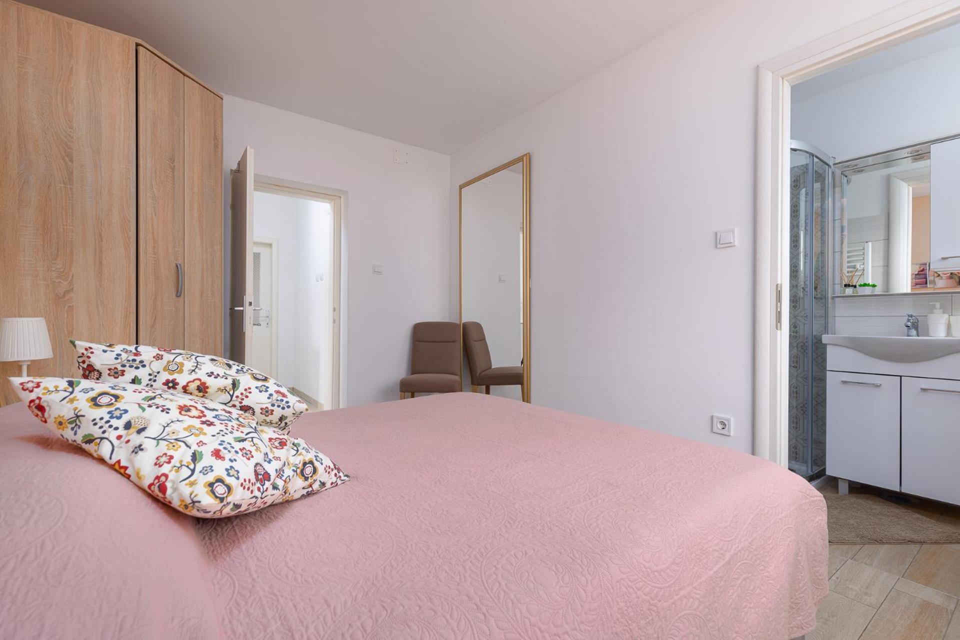 Emi Apartment Porec Exterior photo